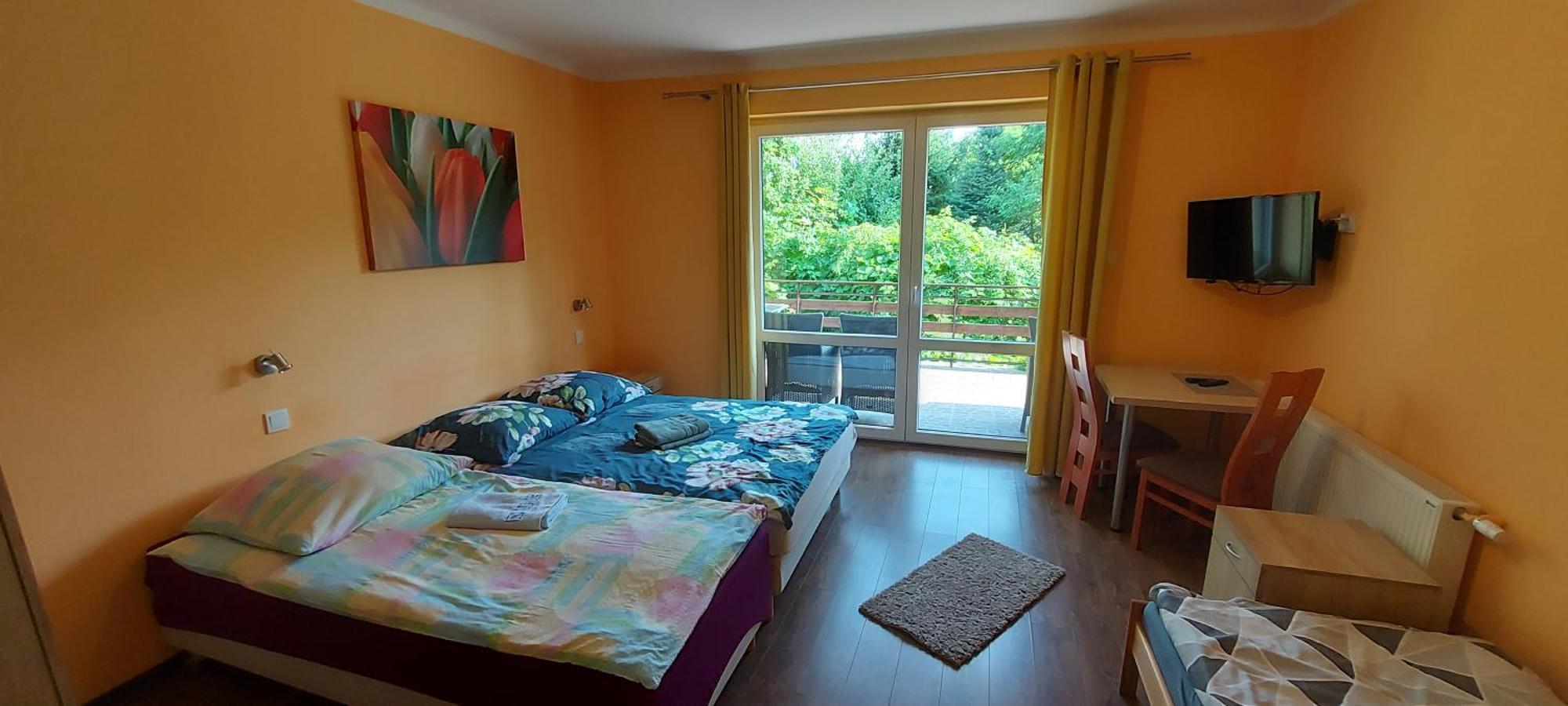 Pokoje Goscinne Stokrotka Naleczow Luaran gambar